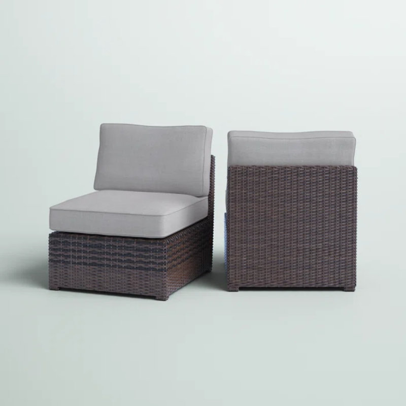 Chaise de patio sans accoudoirs entièrement assemblée avec coussins
