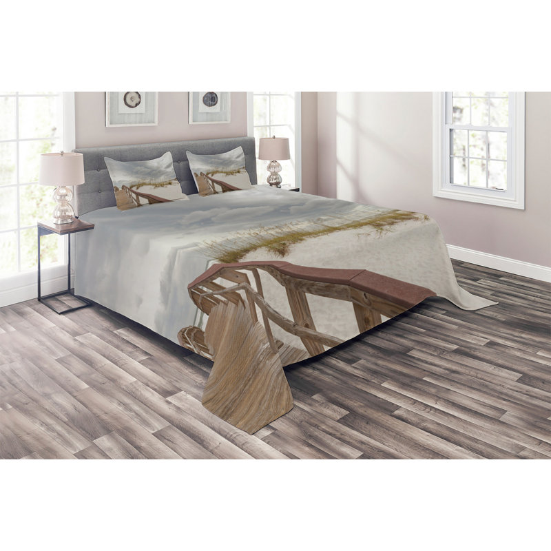 Island Coastal Polyester Coverlet, Queen Bedspread + 2 Shams