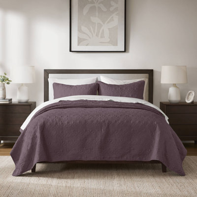 Quebec Purple Reversible 3-Piece Full/Queen Quilt Set