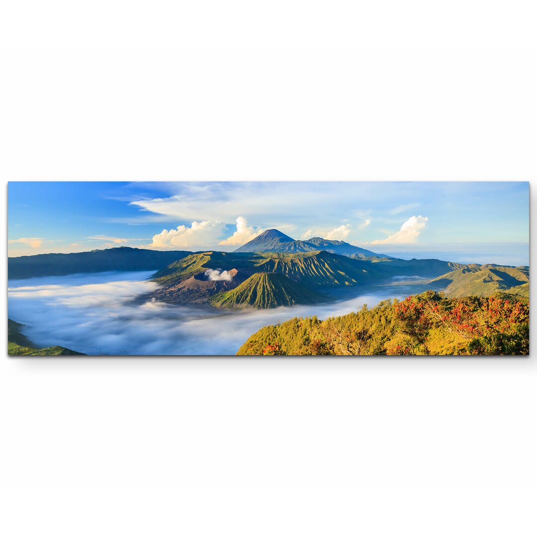 Leinwandbild Vulkan Bromo bei Sonnenaufgang – Indonesien