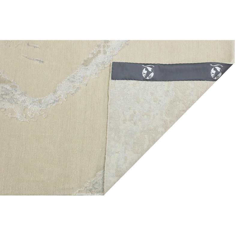 Tapis blanc et ivoire de haute qualité noué à la main, Rectangle de 5 pi x 8 pi