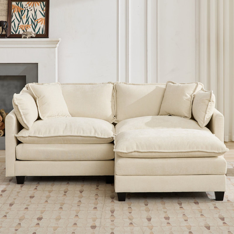 Canapé modulaire en L surdimensionné avec repose-pieds Schmucker, Chenille beige, H 33 po x l 78 po x P 35 po