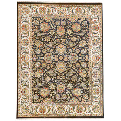 Hand Knotted Wool Area Rug in Black And Ivory