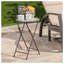 Table de bout d'extérieur pliable Silvester avec plateau en mosaïque de céramique beige et cadre en fer noir, 14 po x 14 po x 22 po, table d'appoint de patio pour le jardin, balcon, style transitionnel
