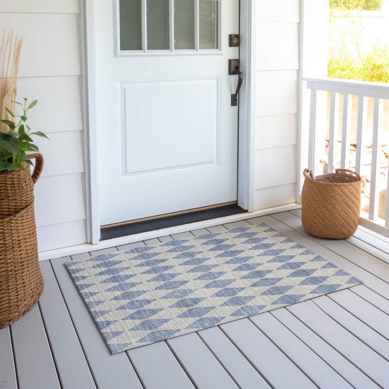 Tapis intérieur / extérieur Loreen avec envers antidérapant, Rectangle 1 pi 8 po x 2 pi 6 po