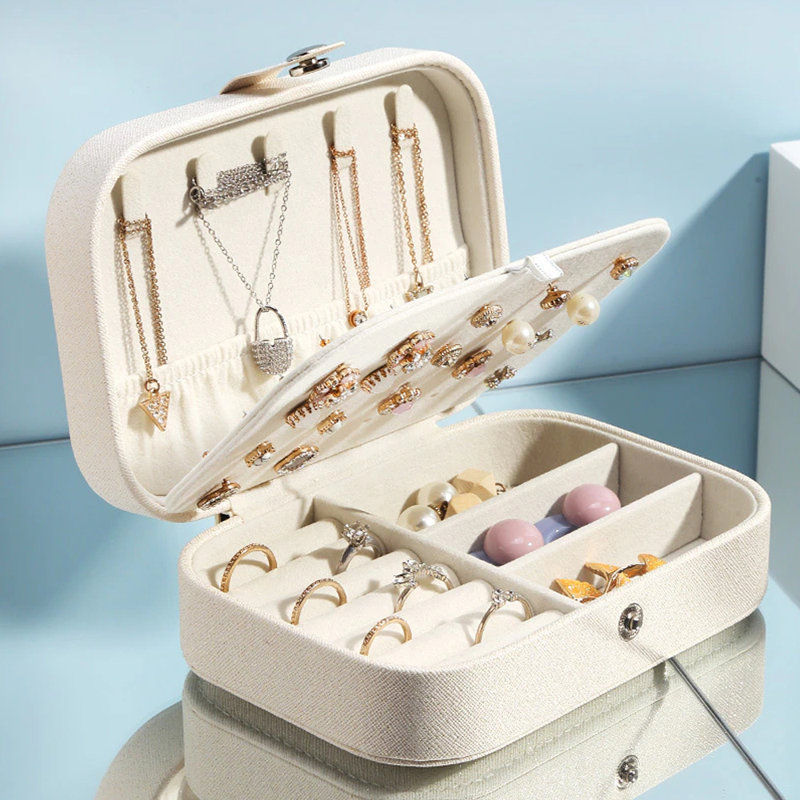 Étui à bijoux, Blanc