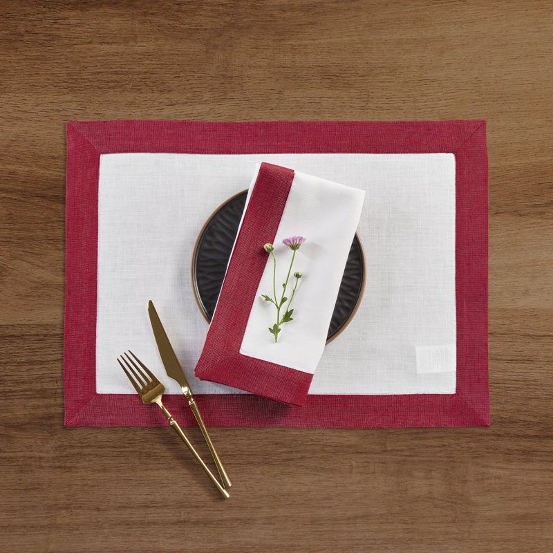 Festive Edge Dinner Napkins, White/Red Shimmer Border