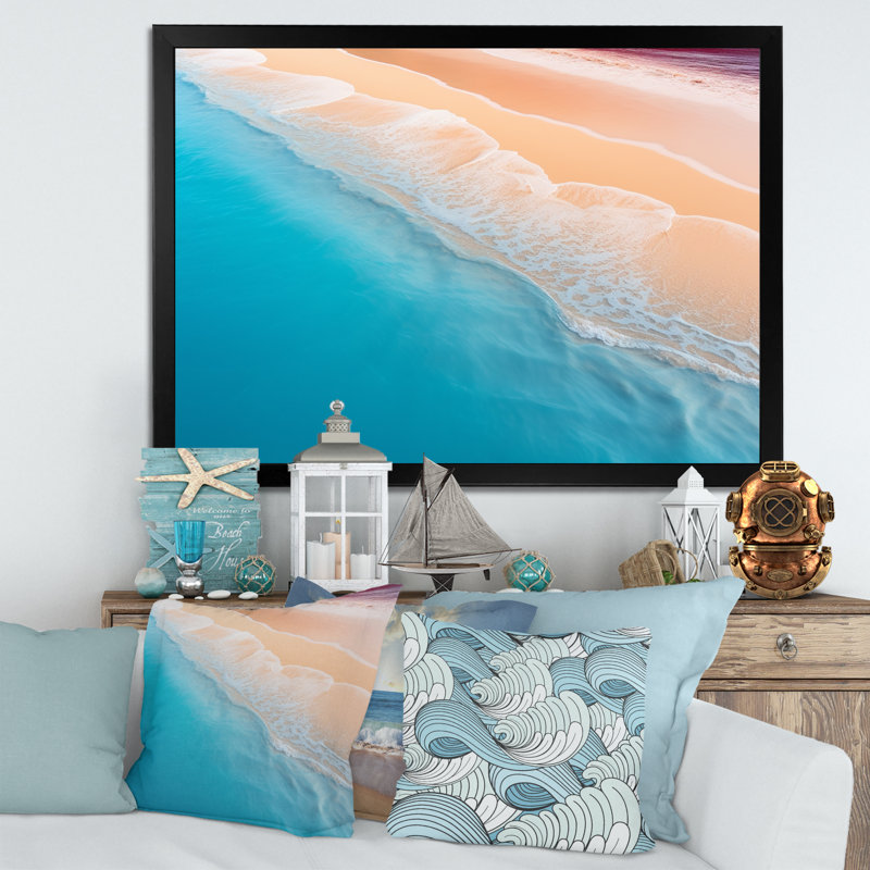 Tropical Beach, vue aérienne des vagues I - plage et océan, art mural, Cadre d'angle fermé noir, H 12 po x l 20 po x P 1 po