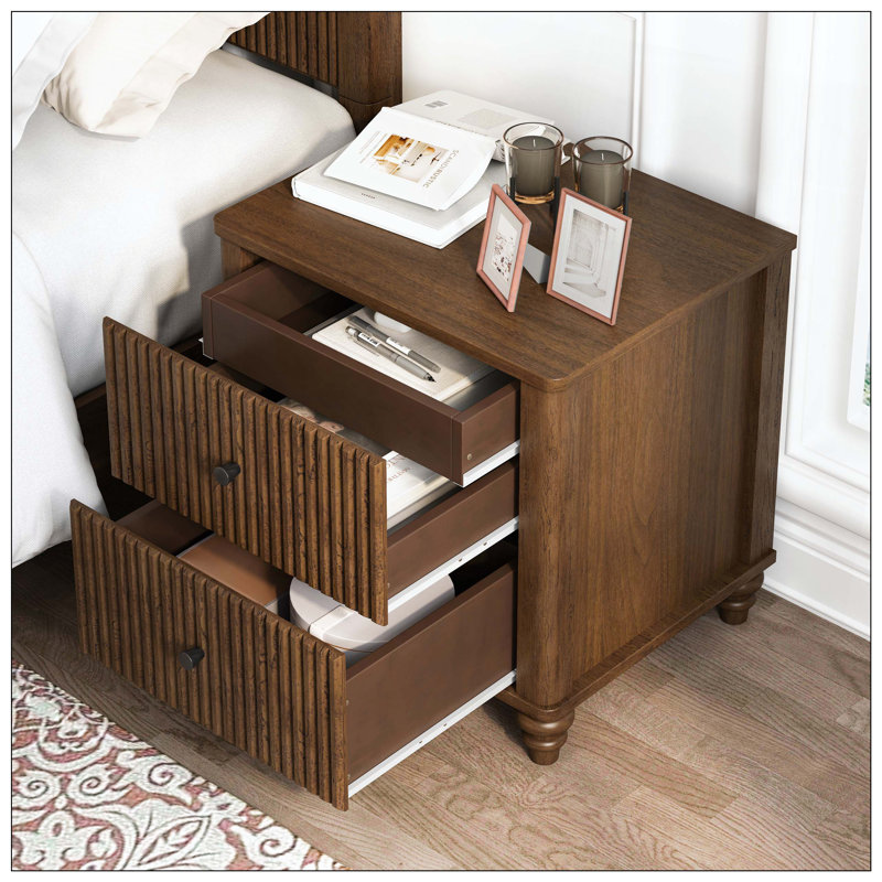 3-Piece Bedroom set with a Queen Size Bed and 2 Nightstands, 3 Pieces: Bed, 2 Nightstands, Walnut Brown, Queen