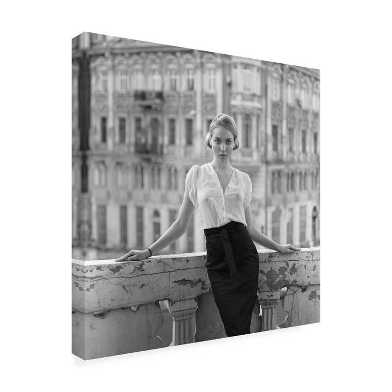 Art sur toile Yurii Knilinichenko Elegance, H 14 po x l 14 po x P 2 po