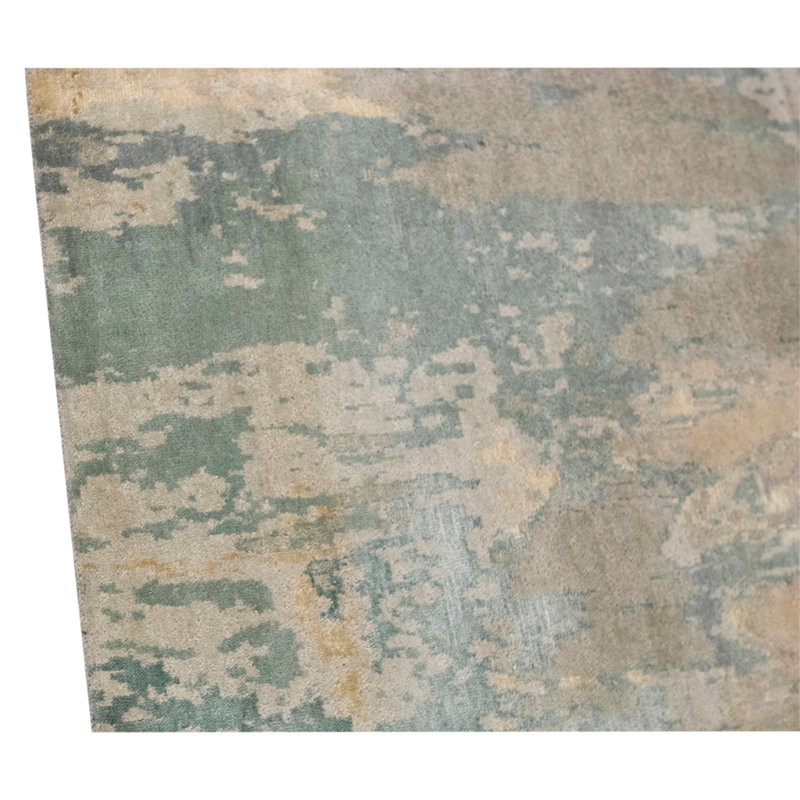 Hand Knotted Area Rug in Multi