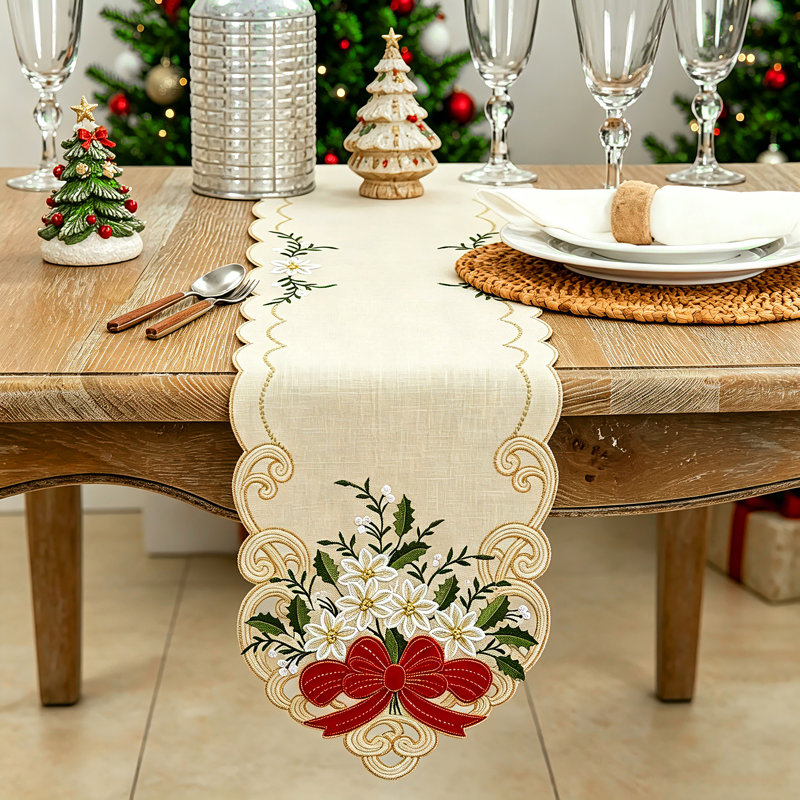 Chemin de table brodé Poinsettia