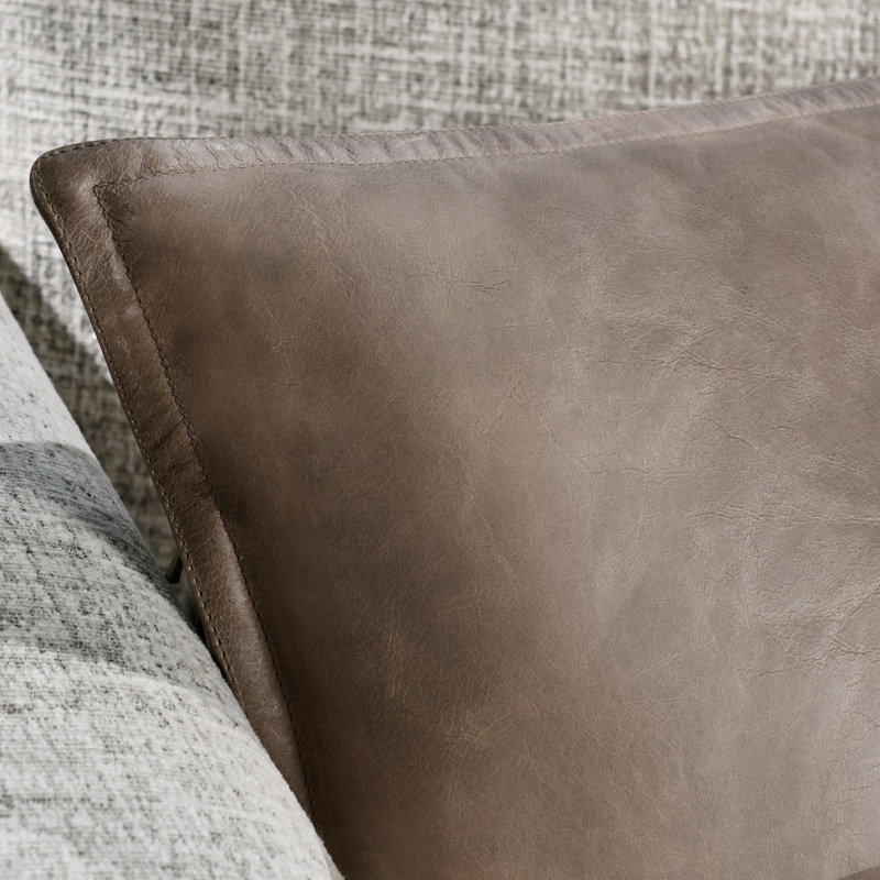 Coussin décoratif en cuir Cutler, Taupe, 14 po x 22 po, Forme rectangulaire