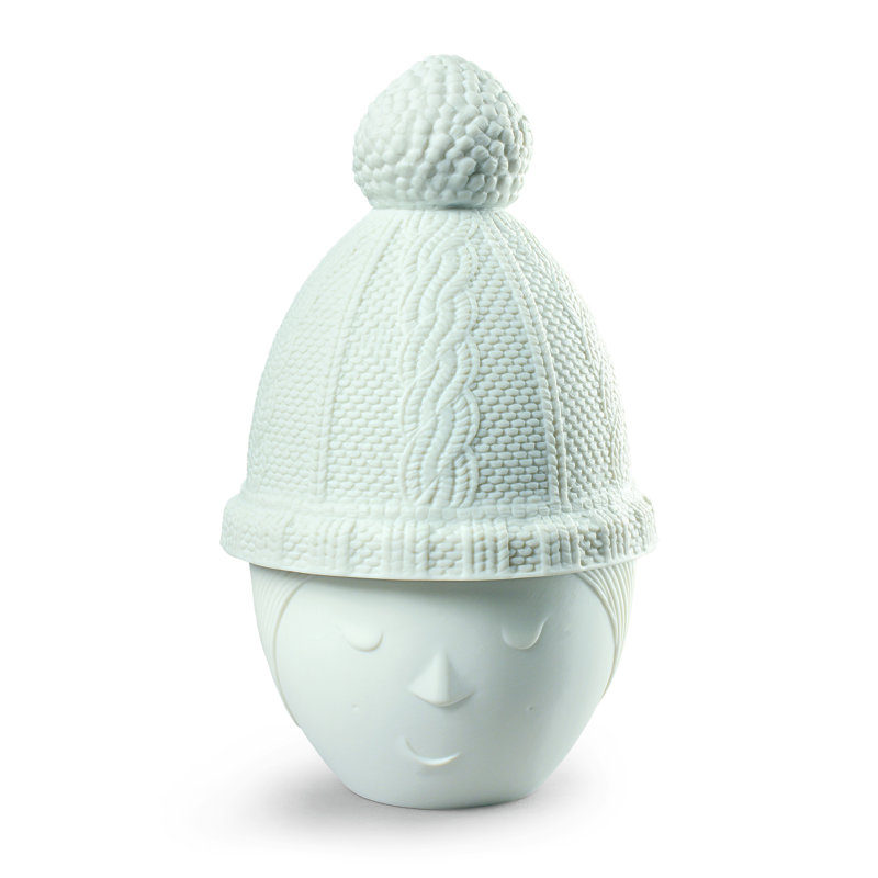 Winter Lee Scented Novelty Candle