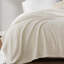 Couverture en micropolaire simple-119424632-119424631