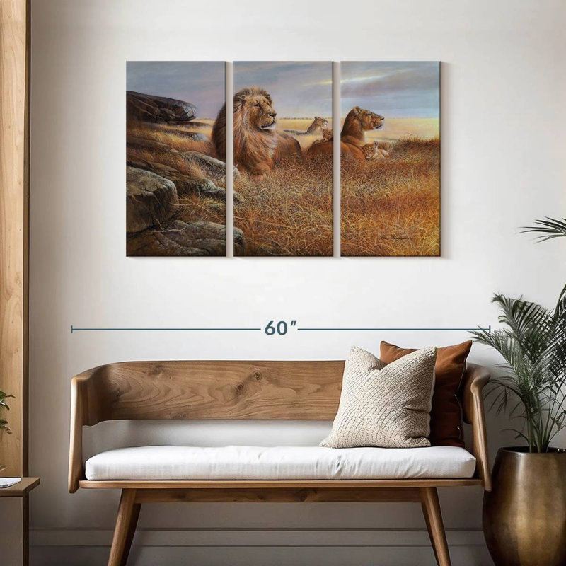 Brampt Savannah's Pride, 28" H x 45" W