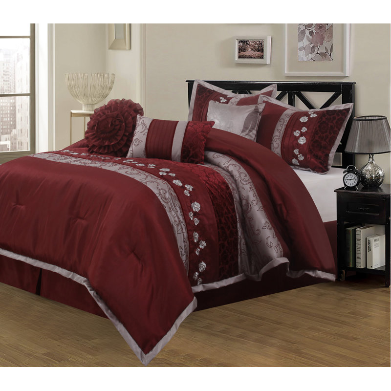 Sand Queen Microfiber Comforter Set with Floral Embroidery