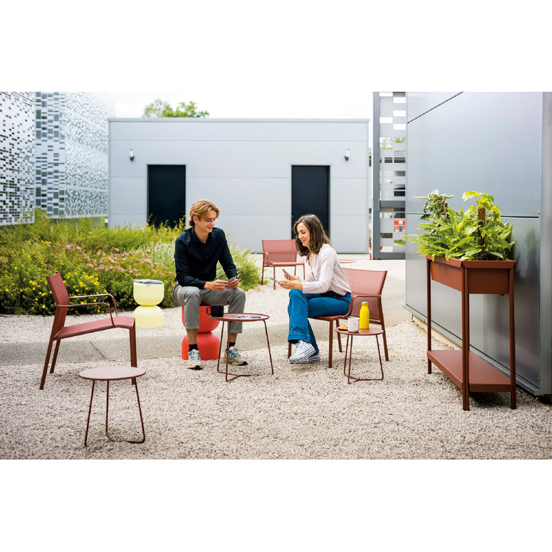 Table d'appoint en acier thermolaqué Cocotte, Ocre rouge, H 14 po x L 13,5 po x l 13,5 po