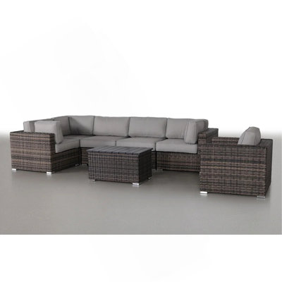 Pre-Assembled 7-Piece Rattan Sectional: Easy Outdoor Living