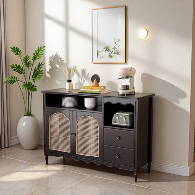Vitrine en rotin mi-antique