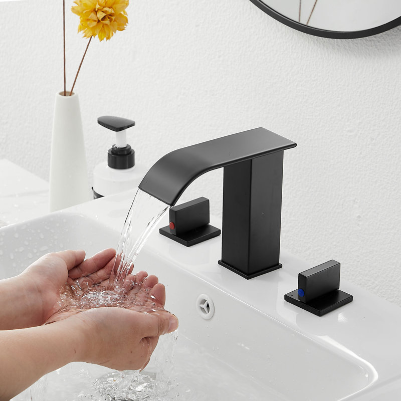 2-handle Bathroom Faucet with Drain Assembly, Matte Black