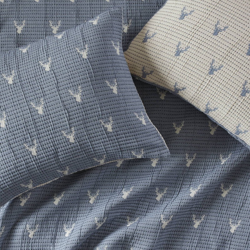Keystone Blue Jacquard 3-Piece King/Cal King Coverlet Set, Blue, King/Cal King Coverlet/Bedspread + 2 King Shams