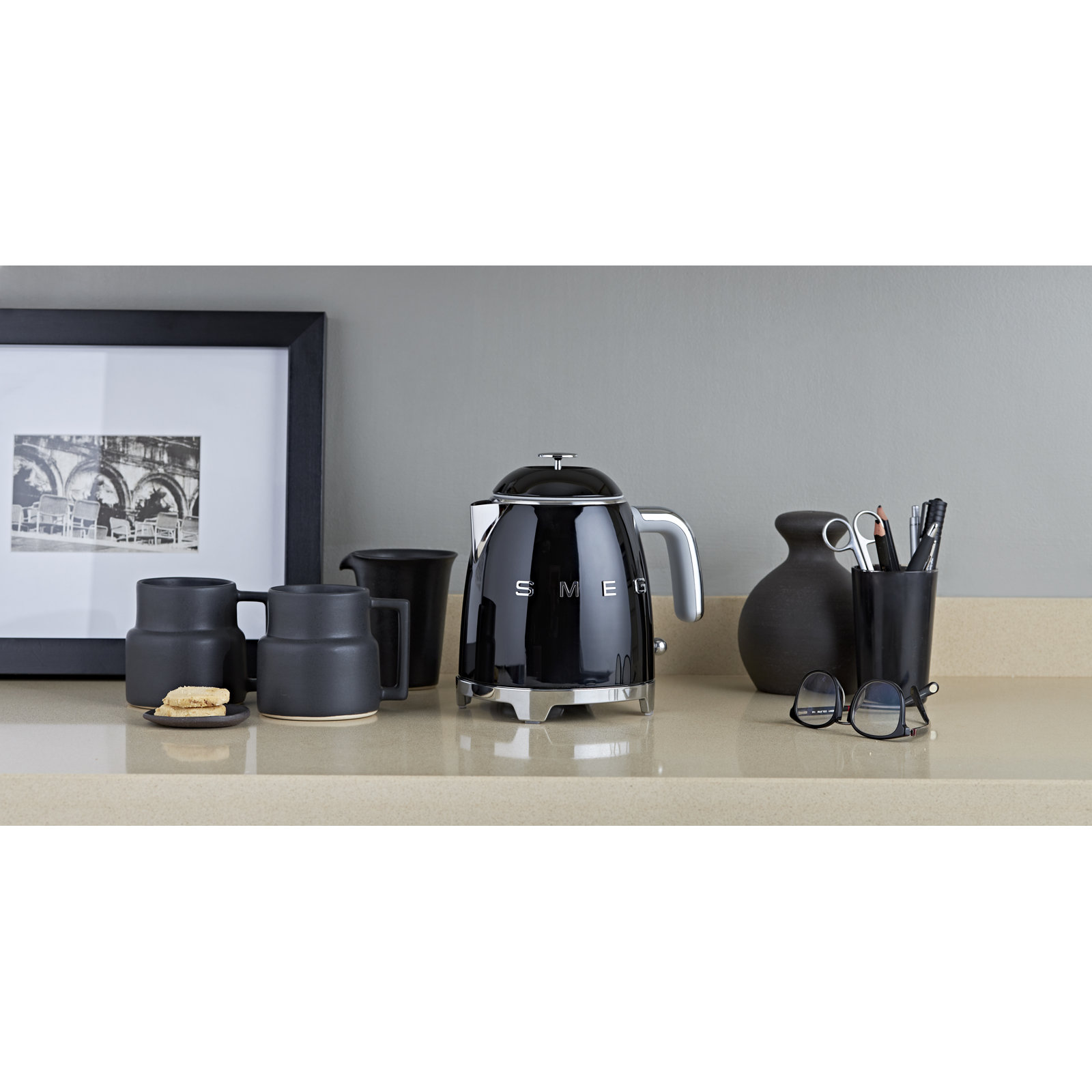 SMEG 50s Style 3-Cup Mini Electric Kettle, Black
