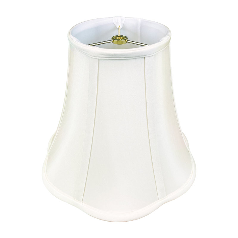 Lampe cloche festonnée House of Hampton®, Blanc, H 13 po x l 16 po x P 16 po