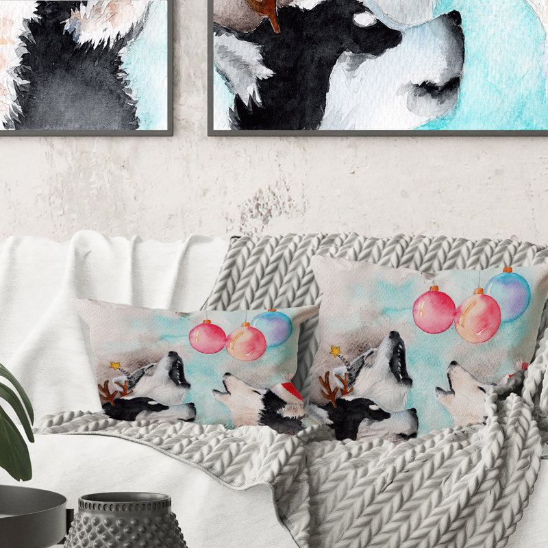 Trois drôles de chiens Husky mignons en chapeaux de Noël - Coussin décoratif imprimé traditionnel, 16 po x 16 po