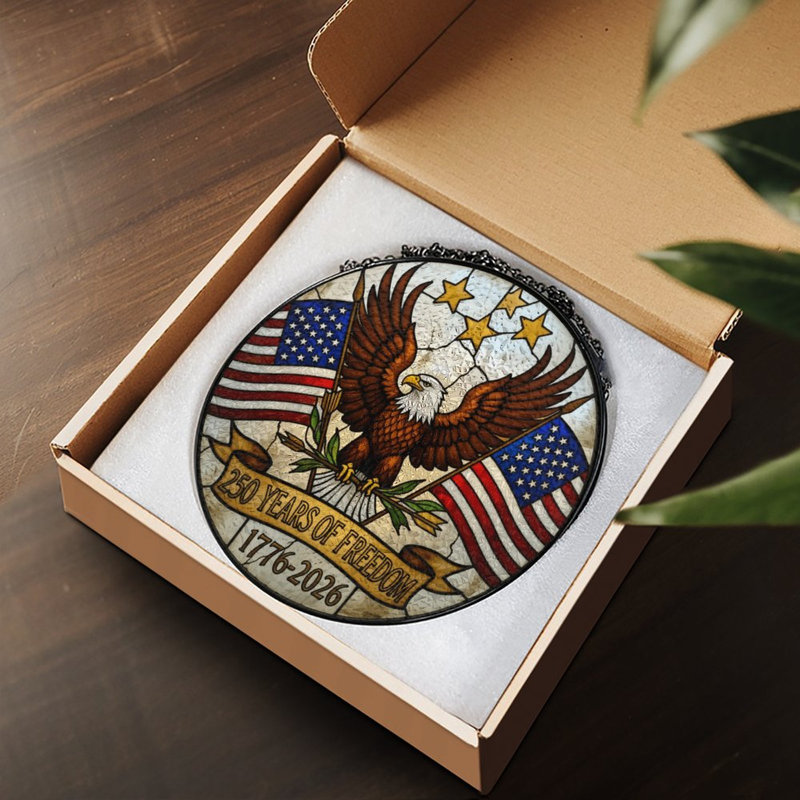 Drapeau de l'Aigle américain avec étoiles Freedom Banner Year, 3,5 x 3,5 po (9 x 9 cm)