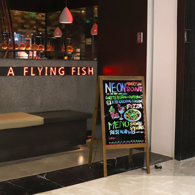 UNHO Yes Glass Freestanding Chalkboard