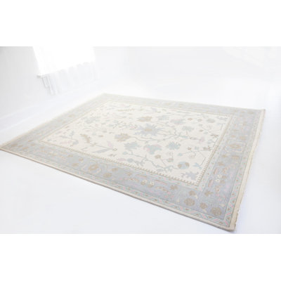 Ina Hand Knotted Wool Floral Area Rug