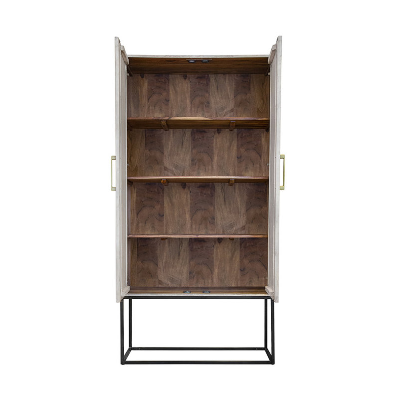 Armoire en bois massif