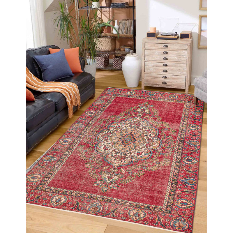 Tapis rouge Antalya 6 pi 6 po x 10 pi 4 po