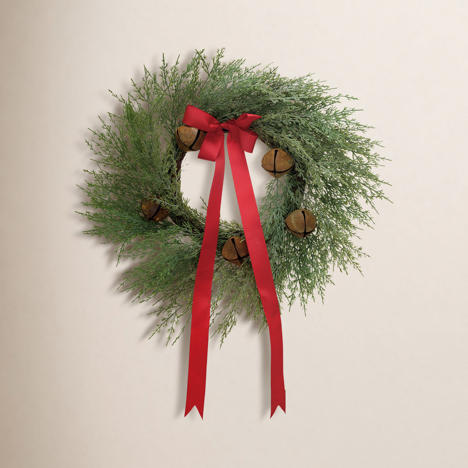 24'' Plastic Wreath