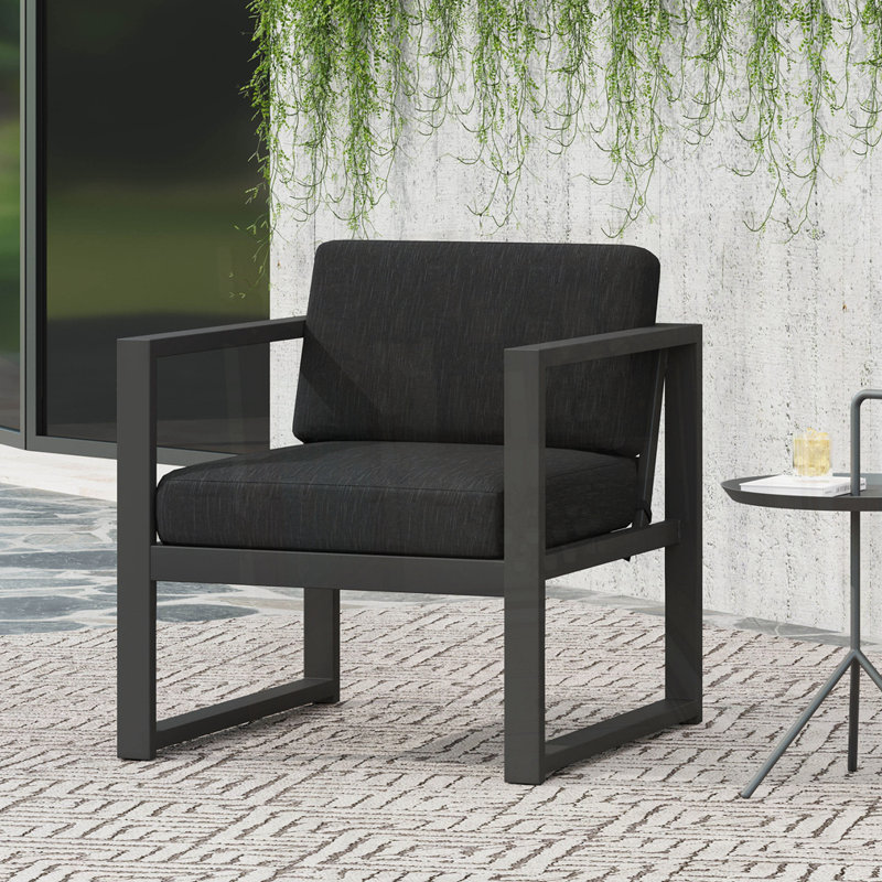 CHAISE CLUB