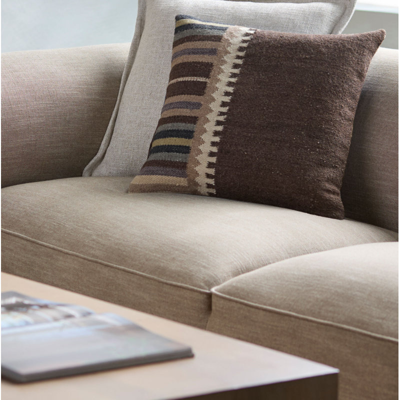 Coussin décoratif blanc, Polyester, H 18 po x l 18 po, Rayures brunes
