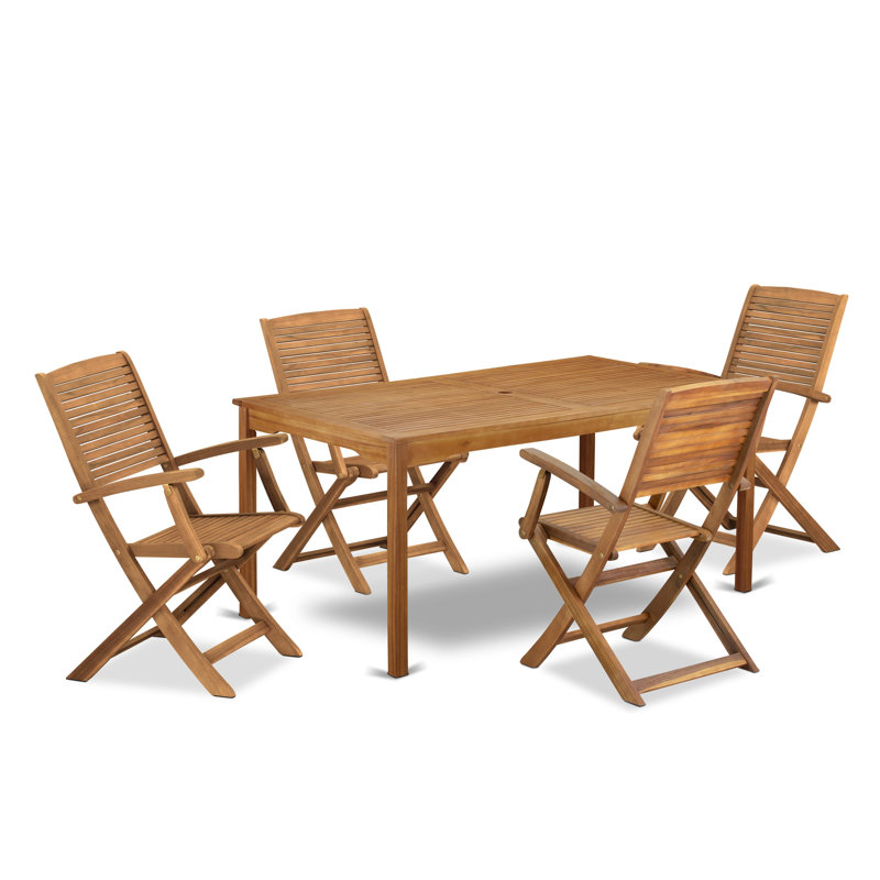 Cet ensemble de salle à manger de bistro 5 pièces pour patio comprend une table d'extérieur rectangulaire en bois d'acacia et 4 chaises pliantes à accoudoirs, 36 x 66 pouces, huile naturelle