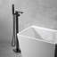 42 Robinet de baignoire autoportante à poignée unique 7/8 po avec pomme de douche à main-111704719