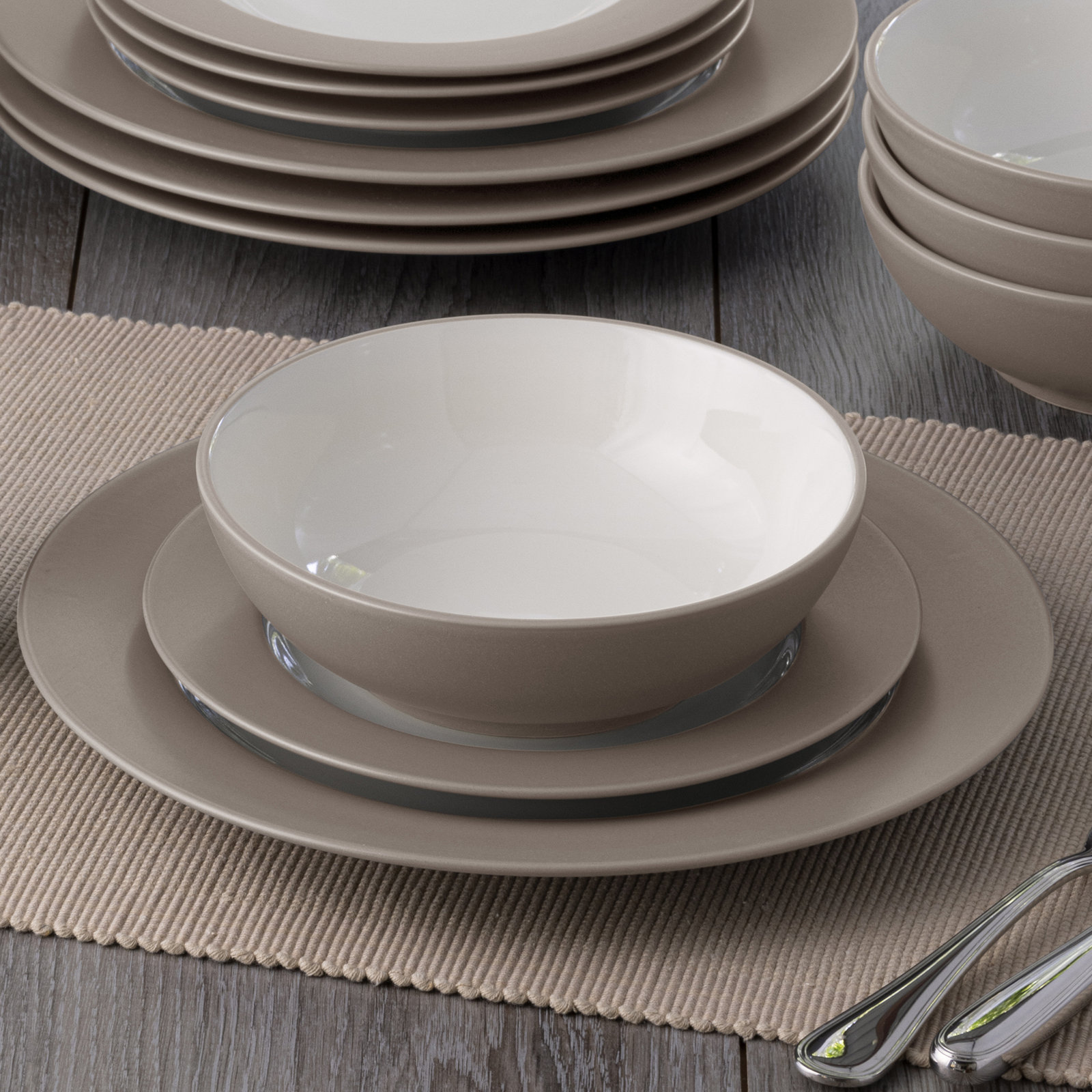 Colorwave 11" Dinner Plate, Sand