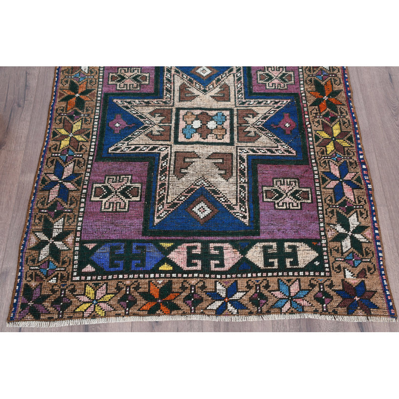 Tapis mauve traditionnel en laine 41,7 x 78 po