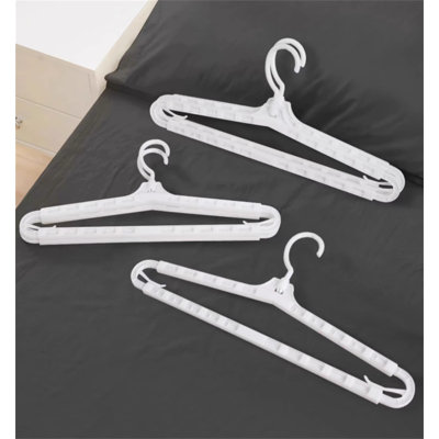 Expandable Clothes Hanger
