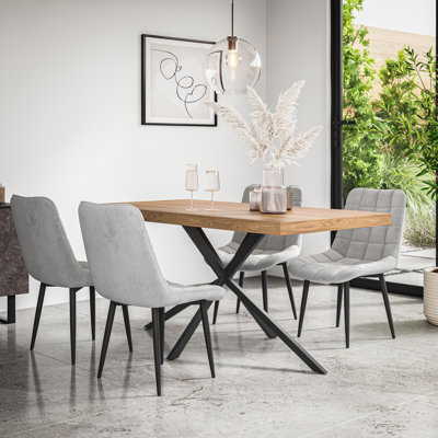 Akaalbir 6 - Person Dining Set
