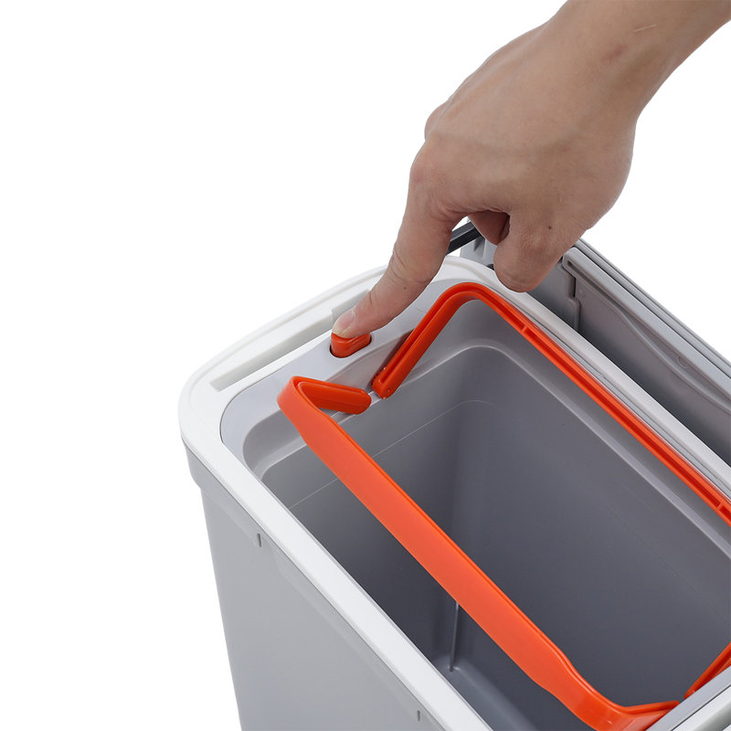 Arella Plastic Step On Kitchen Trash Can - 1.9L, Grey