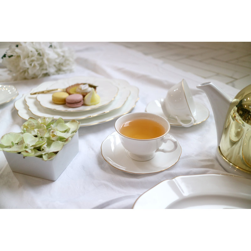 Assiette à salade en porcelaine tendre 8,5 po Amelie, Or brossé