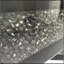 Table basse à motif de diamants broyés