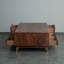 Table basse moderne en bois minimaliste-641377297