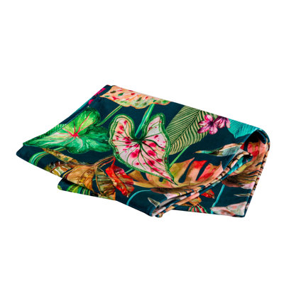 Erico Leaves Velvet Table Runner