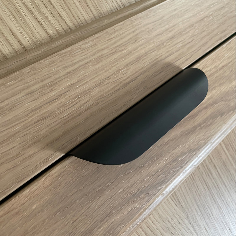  Curved Edge Invisible Pull, Matte Black