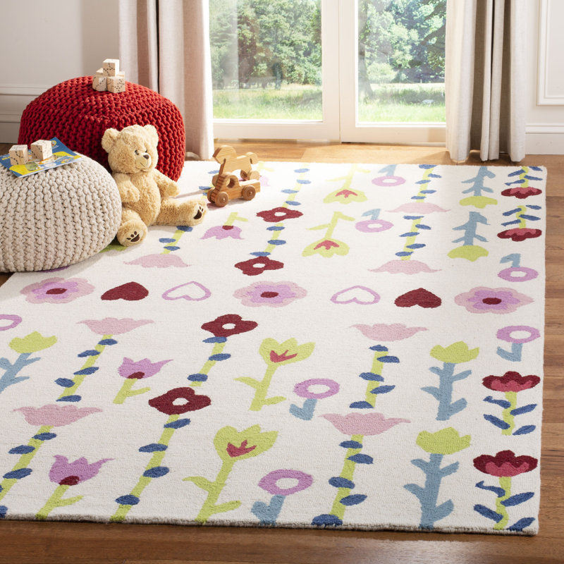Sindelar Kids Hand Tufted Wool Floral Rug, Rectangle 4' x 6'